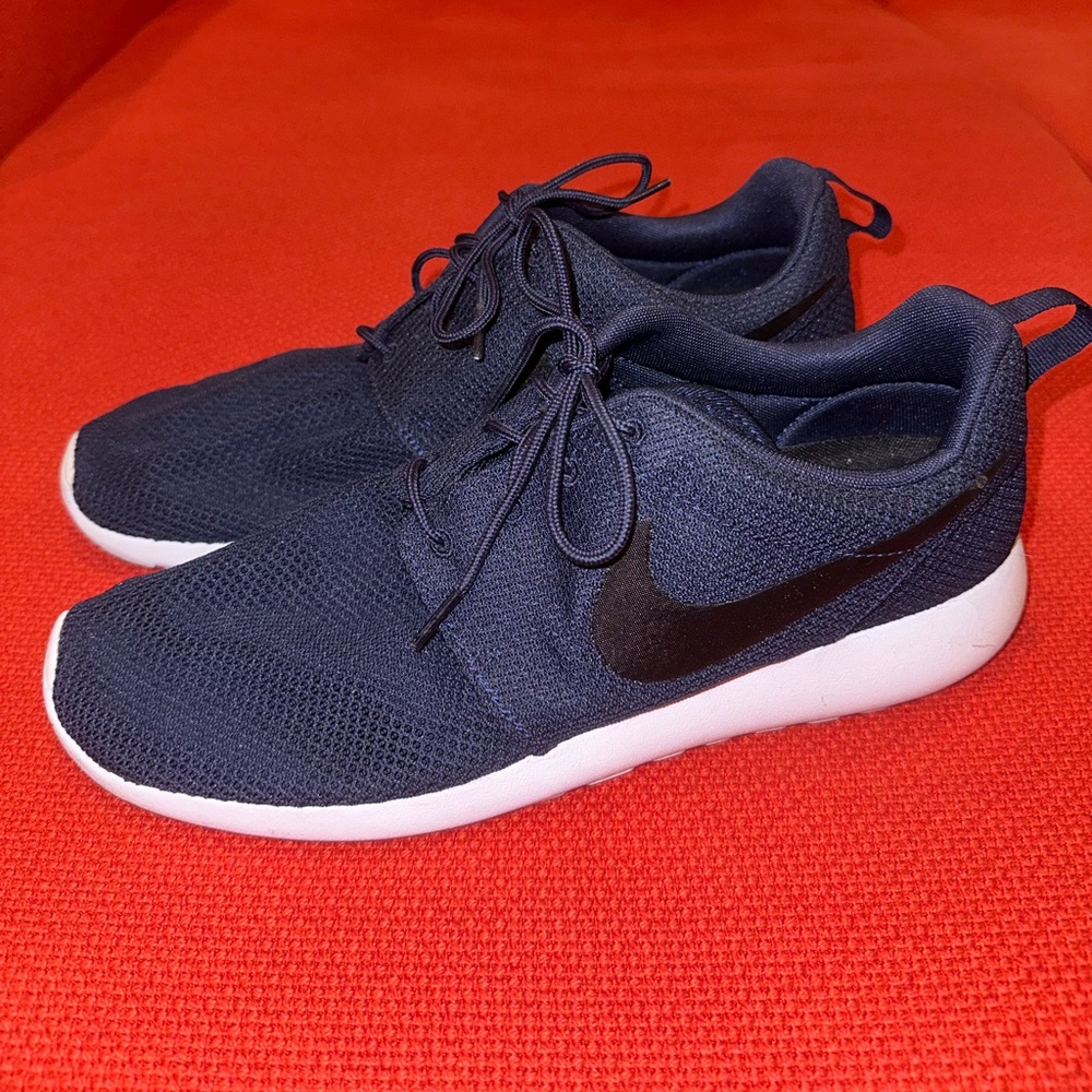 Nike Roshe Run ‘Midnight Navy’